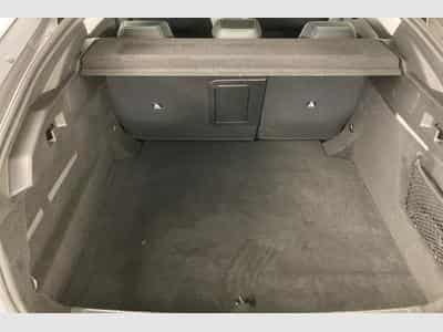 Peugeot 408 Hybrid 145 e-DCS6 Allure (2025) - Photo 11