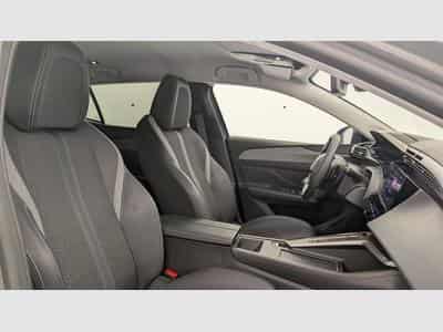 Peugeot 408 Hybrid 145 e-DCS6 Allure (2025) - Photo 9