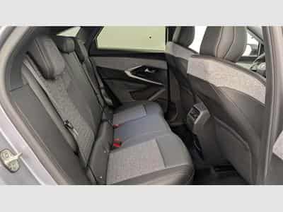 Peugeot 3008 Hybrid 145 e-DCS6 Allure (2025) - Photo 10