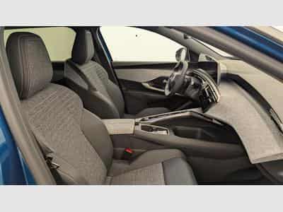 Peugeot 5008 HYBRID 145 CH E-DCS6 ALLURE (2025) - Photo 9