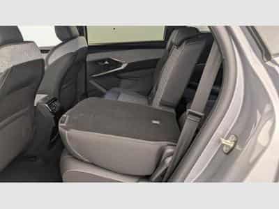 Peugeot 5008 HYBRID 145 CH E-DCS6 ALLURE (2025) - Photo 12
