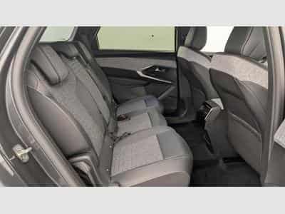 Peugeot 5008 HYBRID 145 CH E-DCS6 ALLURE (2025) - Photo 10
