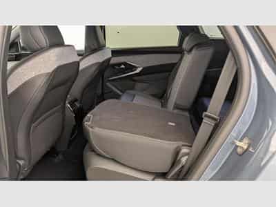 Peugeot 5008 HYBRID 145 CH E-DCS6 ALLURE (2025) - Photo 9