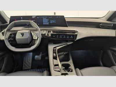 Peugeot 5008 HYBRID 145 CH E-DCS6 ALLURE (2025) - Photo 10