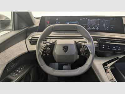 Peugeot 5008 HYBRID 145 CH E-DCS6 ALLURE (2025) - Photo 11