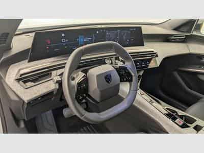Peugeot 5008 HYBRID 145 CH E-DCS6 ALLURE (2025) - Photo 12