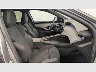 Peugeot 5008 HYBRID 145CH E-DCS6 GT (2025) - Photo 9