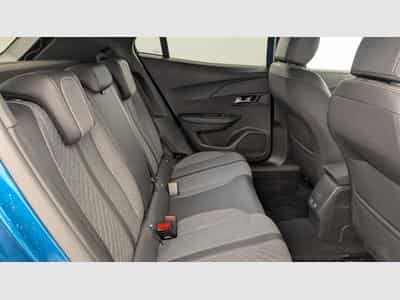 Peugeot 2008 100 S&S BVM6 Allure (2025) - Photo 10