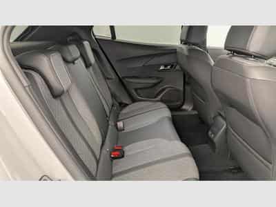 Peugeot 2008 100 S&S BVM6 Allure (2025) - Photo 10