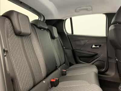 Peugeot 208 Hybrid 110 ch e-DCS6 Allure (2026) - Photo 8