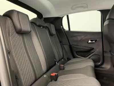 Peugeot 208 Hybrid 110 ch e-DCS6 Allure (2026) - Photo 9