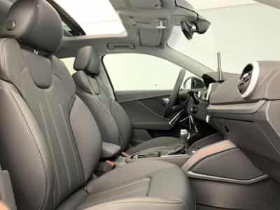 Audi Q2 35 TDI 150 S tronic 7 Design (2026) - Photo 9
