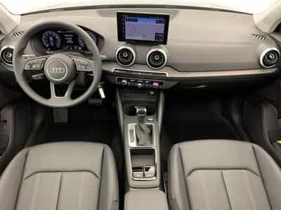 Audi Q2 35 TFSI 150 S tronic 7 Design (2026) - Photo 8