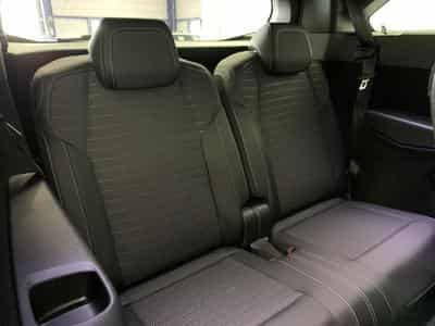 Peugeot 5008 Hybrid 145 e-DCS6 GT (2025) - Photo 11