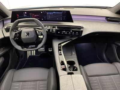 Peugeot 5008 Hybrid 145 e-DCS6 GT (2025) - Photo 15