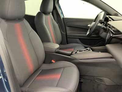 Alfa-Romeo Junior 1.2 Ibrida 145 ch e-DCT6 Ti (2026) - Foto 9