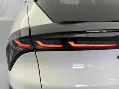 Alfa-Romeo Junior 1.2 Ibrida 145 ch e-DCT6 Ti (2026) - Foto 11