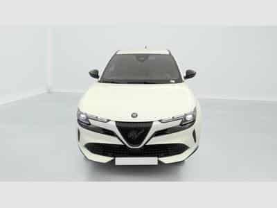 Alfa-Romeo Junior 1.2 Ibrida 145 ch e-DCT6 Ti (2026) - Foto 2