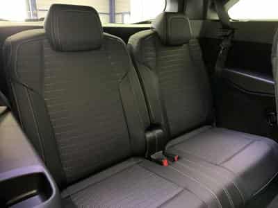 Peugeot 5008 Hybrid 145 e-DCS6 GT (2025) - Foto 12