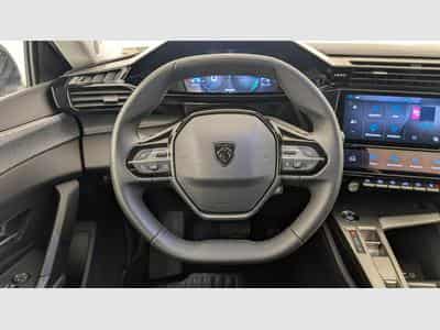 Peugeot 408 Hybrid 145 e-DCS6 Allure (2025) - Foto 14