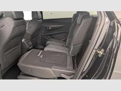 Peugeot 5008 Hybrid 136 e-DCS6 Allure Pack (2024) - Foto 12