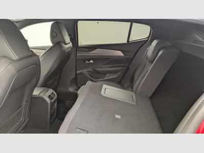 Peugeot 408 Hybrid 145 e-DCS6 GT (2025) - Photo 12