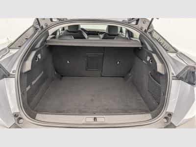 Peugeot 408 Hybrid 136 e-DCS6 Allure (2024) - Photo 11