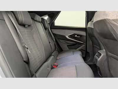 Peugeot 3008 Hybrid 136 e-DCS6 Allure (2024) - Photo 10