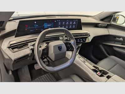 Peugeot 3008 Hybrid 136 e-DCS6 Allure (2024) - Photo 15