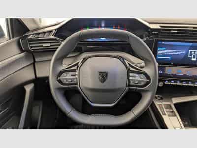 Peugeot 408 Hybrid 136 e-DCS6 Allure (2024) - Photo 14