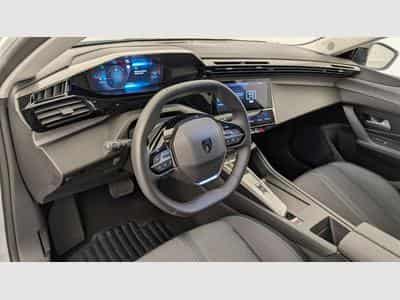Peugeot 408 Hybrid 136 e-DCS6 Allure (2024) - Photo 15