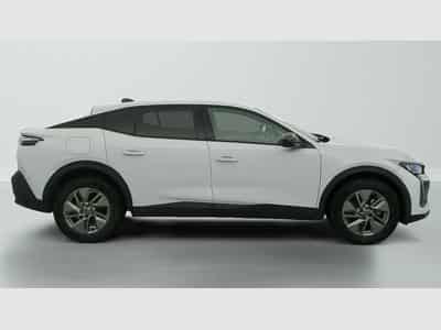 Peugeot 408 Hybrid 136 e-DCS6 Allure (2024) - Photo 8