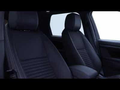 Land-Rover Discovery Sport D200 Dynamic S AWD Auto (2026) - Photo 12