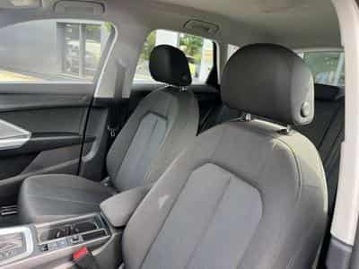 Audi Q3 2.0D 150 CV S-TRONIC (2021) - Photo 6