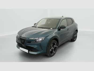 Alfa-Romeo Junior 1.2 Ibrida 145 ch e-DCT6 Ti (2026) - Photo 3
