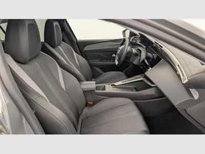 Peugeot 408 Hybrid 145 e-DCS6 Allure (2025) - Photo 9