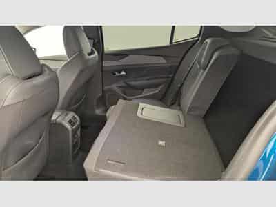 Peugeot 408 Hybrid 136 e-DCS6 Allure (2025) - Photo 12
