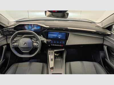 Peugeot 408 Hybrid 136 e-DCS6 Allure (2025) - Photo 13