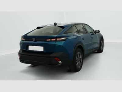 Peugeot 408 Hybrid 136 e-DCS6 Allure (2025) - Photo 7