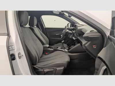 Peugeot 2008 100 S&S BVM6 Allure (2025) - Photo 9