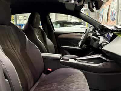 Peugeot 308 308 1.5 BlueHdi 131cv Auto GT (2022) - Foto 8