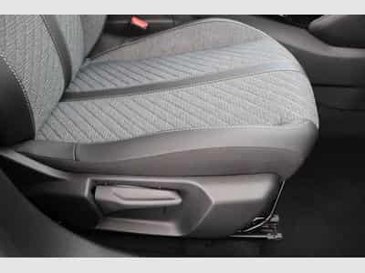 Peugeot 2008 Allure (2025) - Photo 15