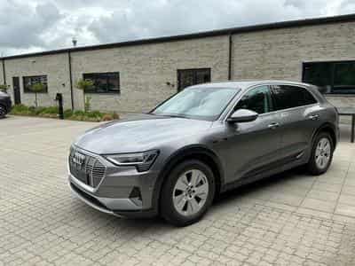 Audi e-tron Advanced (2023) - Photo 1
