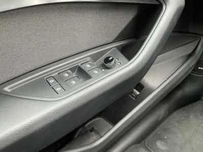 Audi e-tron Advanced (2023) - Photo 14