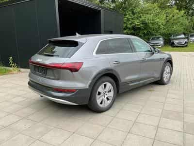 Audi e-tron Advanced (2023) - Photo 3