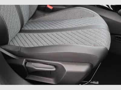 Peugeot 2008 Allure (2025) - Photo 15