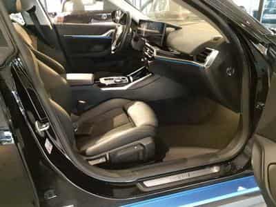 Bmw i4 eDrive40 (2023) - Photo 8