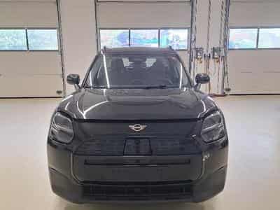Mini Countryman Countryman E Essential Trim (2024) - Photo 3
