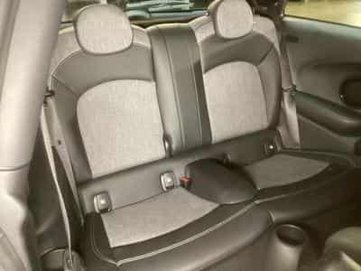 Mini Cooper Cooper SE Trim M (2021) - Photo 15