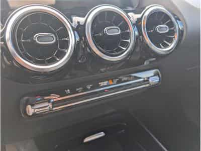 Mercedes GLA 200 163CV 7G-TRONIC * GARANTIE CONSTRUCTEUR * (2023) - Photo 7